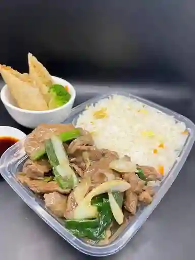 Colación Individual Carne Mongoliana con Arroz Chaufan