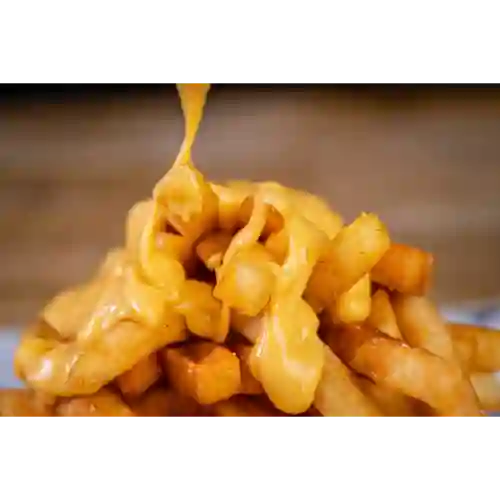Papas Fritas con Queso Cheddar