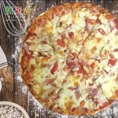 Pizza Pizzola 9 Ingredientes