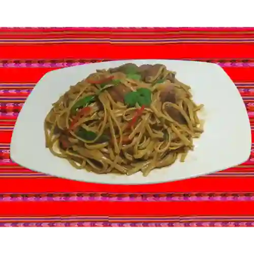 Tallarín Saltado con Lomo Fino