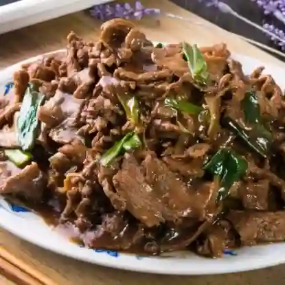 Carne Mongoliana, con Ají