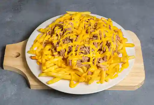Papas Fritas Mechada Salsa Cheddar