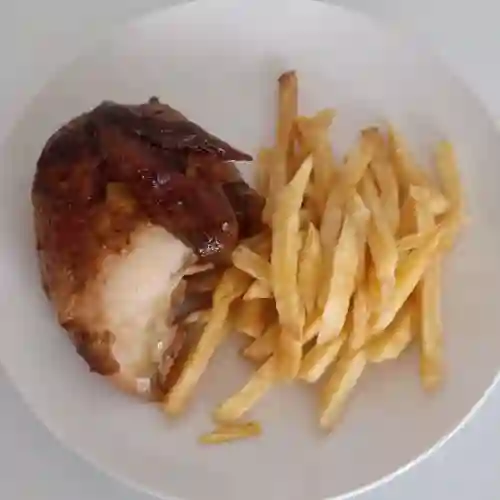 1/4 Pechuga + Papas Fritas