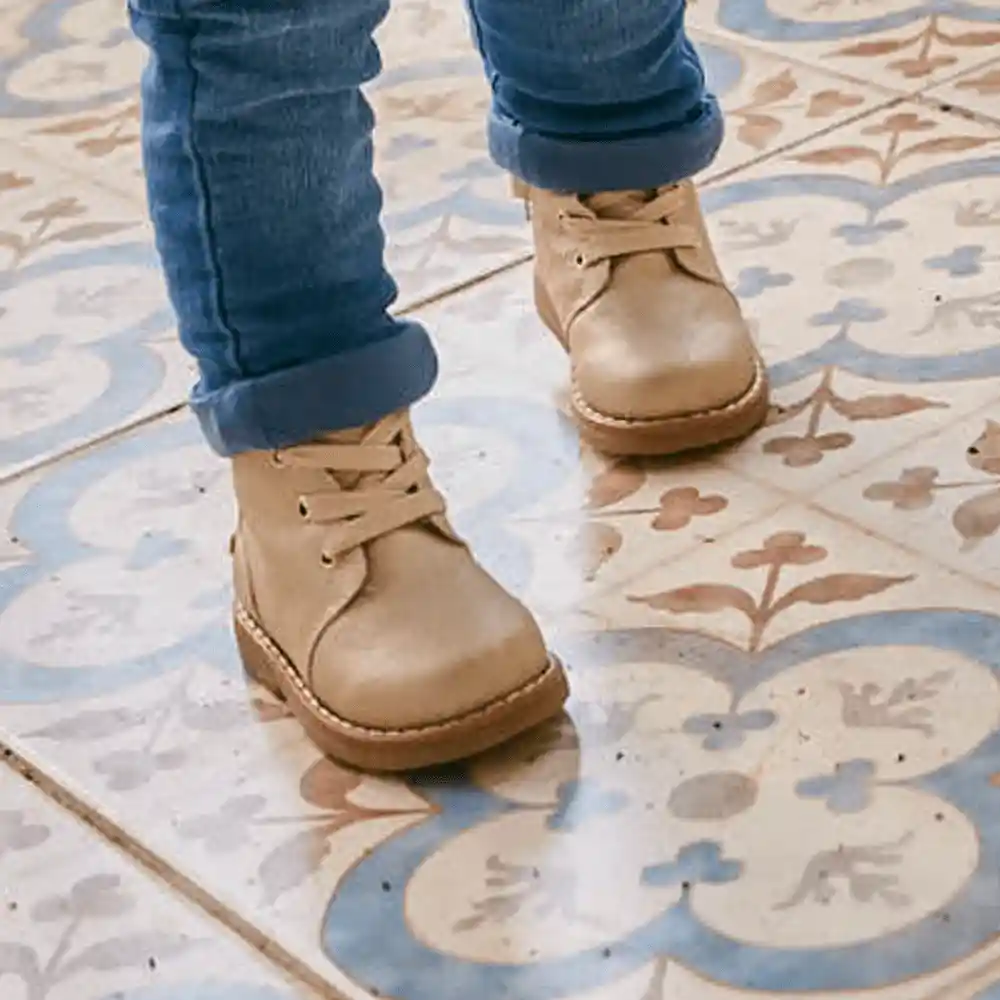 Botines Niña Beige Talla 27