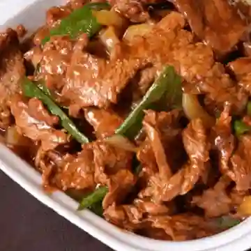 Carne Mongoliana con Aji