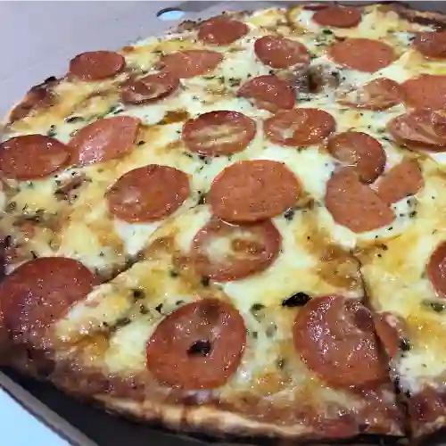 Pizza Pepperoni 30 Cm