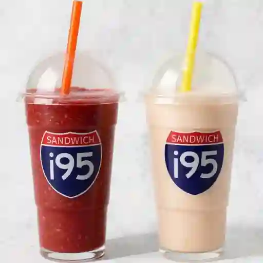 Limonada de frutos rojos