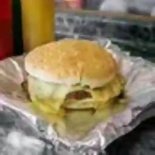 Promo Sandwich Churrasco con Queso + Bebida