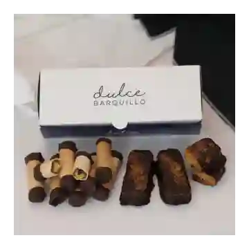 8 Medios Manjar + 3 Alfajores Lotus