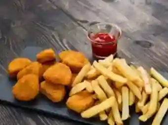 Papas con Nuggetes