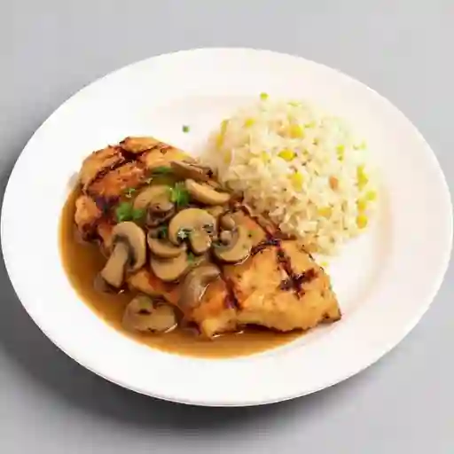 Pollo En Salsa De Champinones