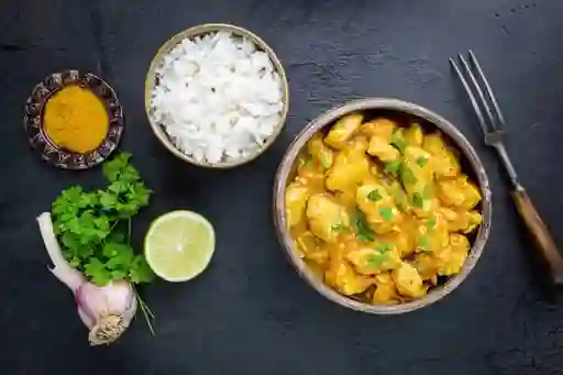 Curry Amarillo de Pollo