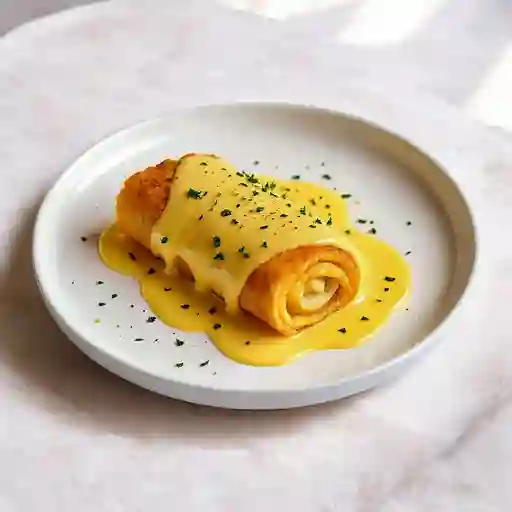 Roll Envuelto En Queso Gratinado De Pollo