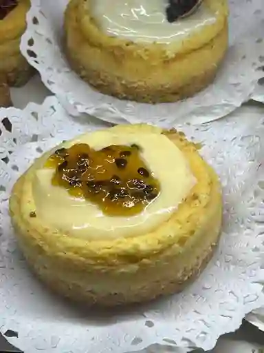 Cheesecake Mediano de Maracuyá