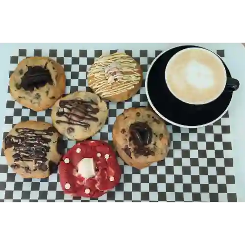 1 Cookie Rellena + Cappuccino