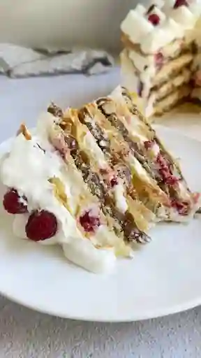 Hojarasca Frambuesa Manjar y Chocolate