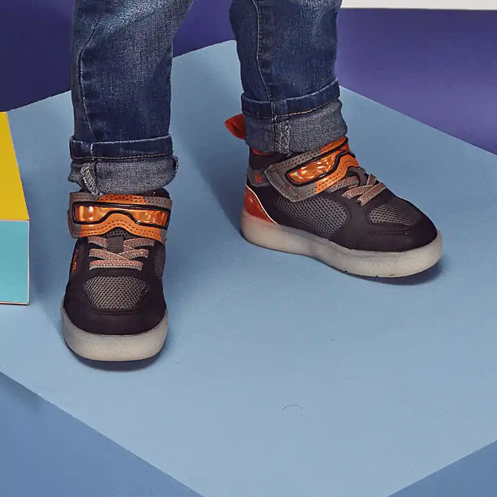 Zapatillas Luces Fuego De Niño Negro Talla 21