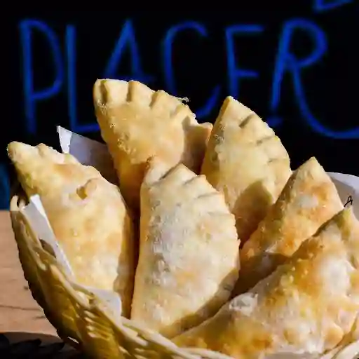 Empanaditas Caseras (6 U)