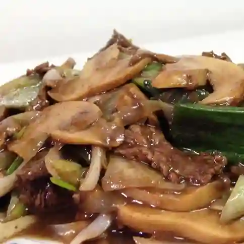 Carne con Champiñón