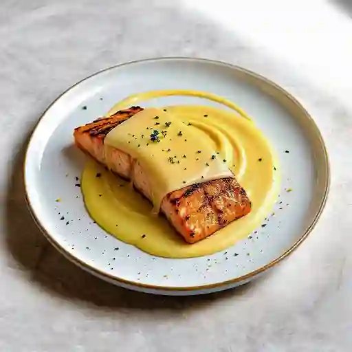 Salmon A La Victoriana