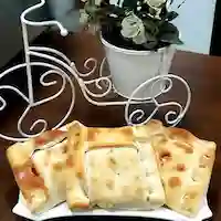 Empanada Horneada Mechada Queso