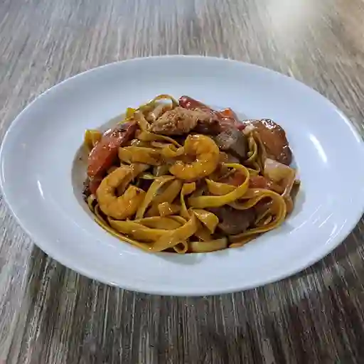 Fetuccini Saltado 3 Sabores