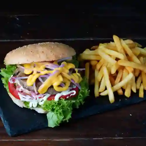 Brutal Classic + Papas Fritas