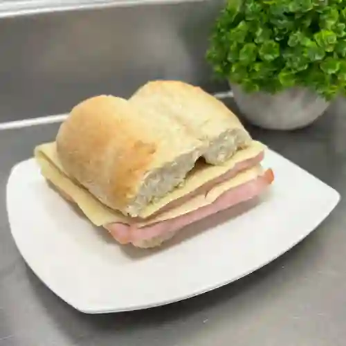 Sándwich Jamón Queso
