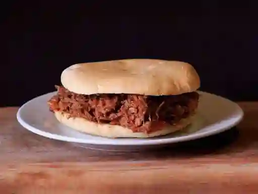 Sándwich de Mechada