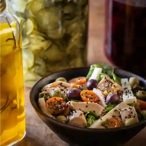 Ensalada Pollo Grillado y Queso de Cabra