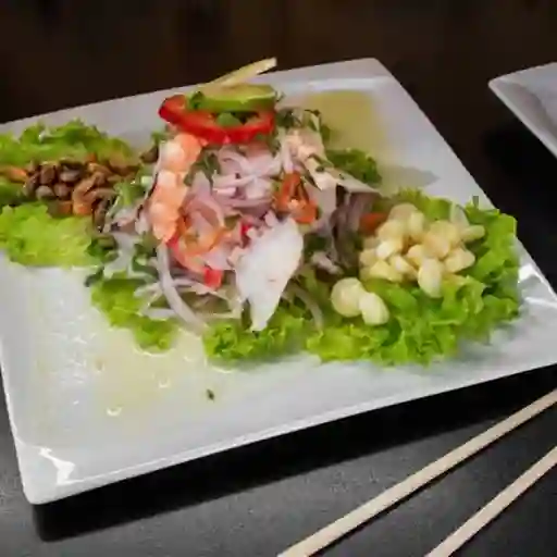 Ceviche Mixto Peruano