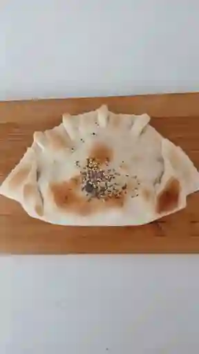 Empanada Vegan Tomate Albahaca