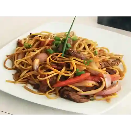 Tallarin Saltado de Carne