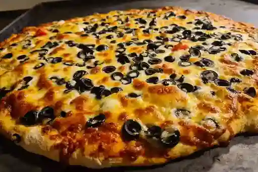 Pizza Familiar Aceitunas Choclo