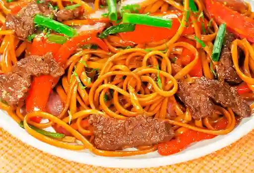 Tallarín Salteado Familiar