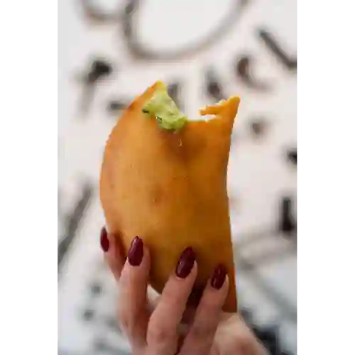 Empadada de Mechada Queso