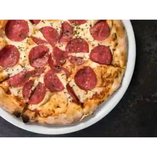 Pizza Salame Familiar