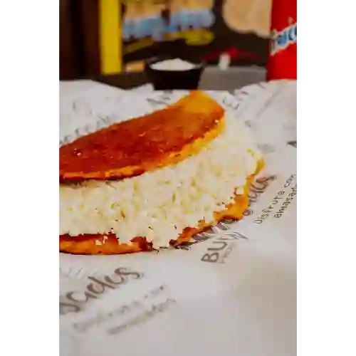 Cachapa con Doble Queso Llanero