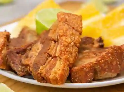 Chicharrón con Yuca
