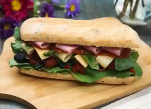 Sándwich Charcutero