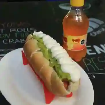 Hotdog Italiano y Bebida Mini