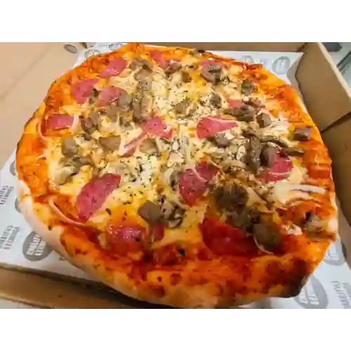 Pizza Cazadora 40Cm