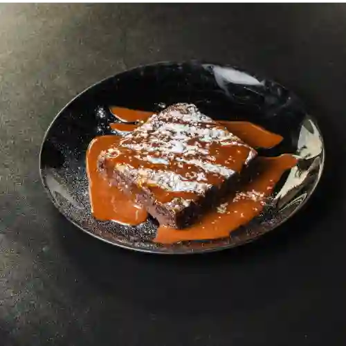 Brownie con Salsa de Chocolate