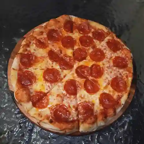 Pizza Pepperoni - 37 Cm