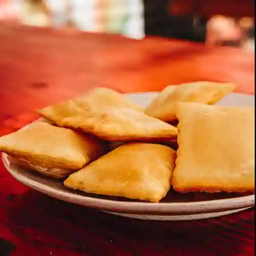 Empanadas de Queso Cóctel 10 Pz