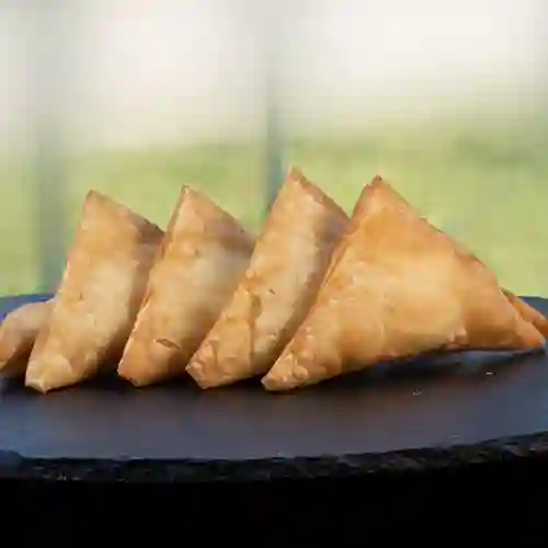 Empanada Camarón Queso Bless