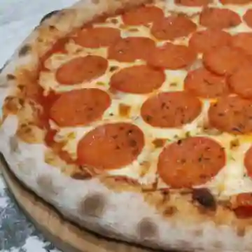 Pizza Doble Pepperoni Mediana - 32 Cm.