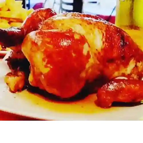 1 Pollo+papasfritas+ensalada+cremas