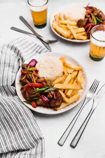 Lomo saltado