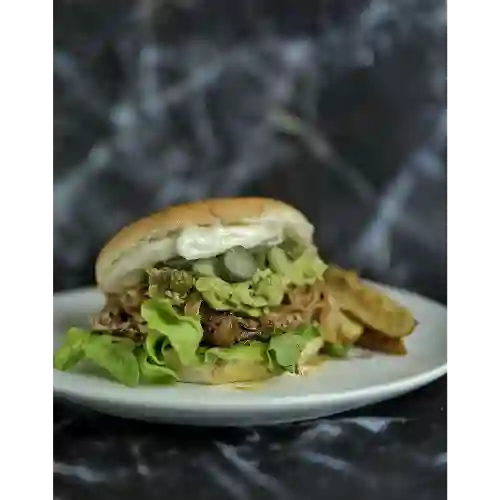 Sándwich Churrasco Mexicano y Papas